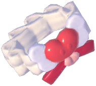 Cream Heart Bracelet